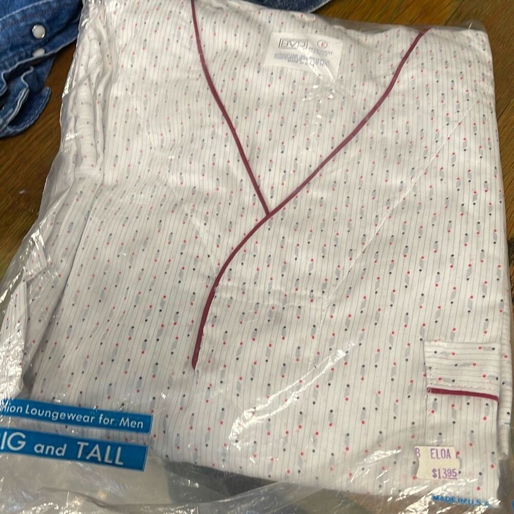 Vintage Deadstock BVD permanent press 48/50 pajamas.